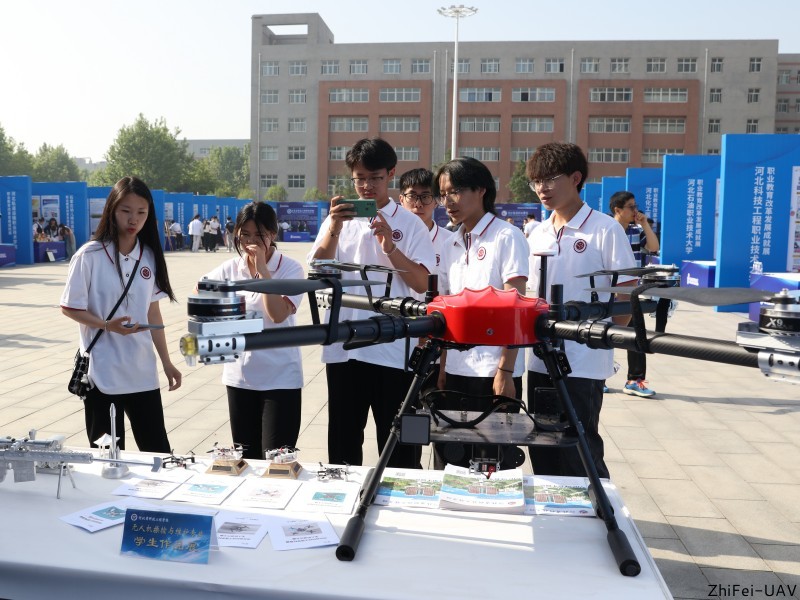 1684371077692905.jpg 16843177740176259.jpg